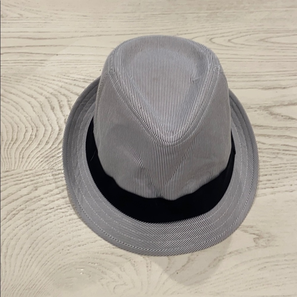 NEW ALDO GRAY STRIPPED HAT